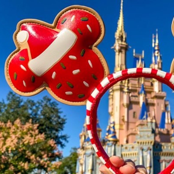 ✨ NWT Disney Christmas Sugar Cook Mickey Ears ✨ - Picture 3 of 10